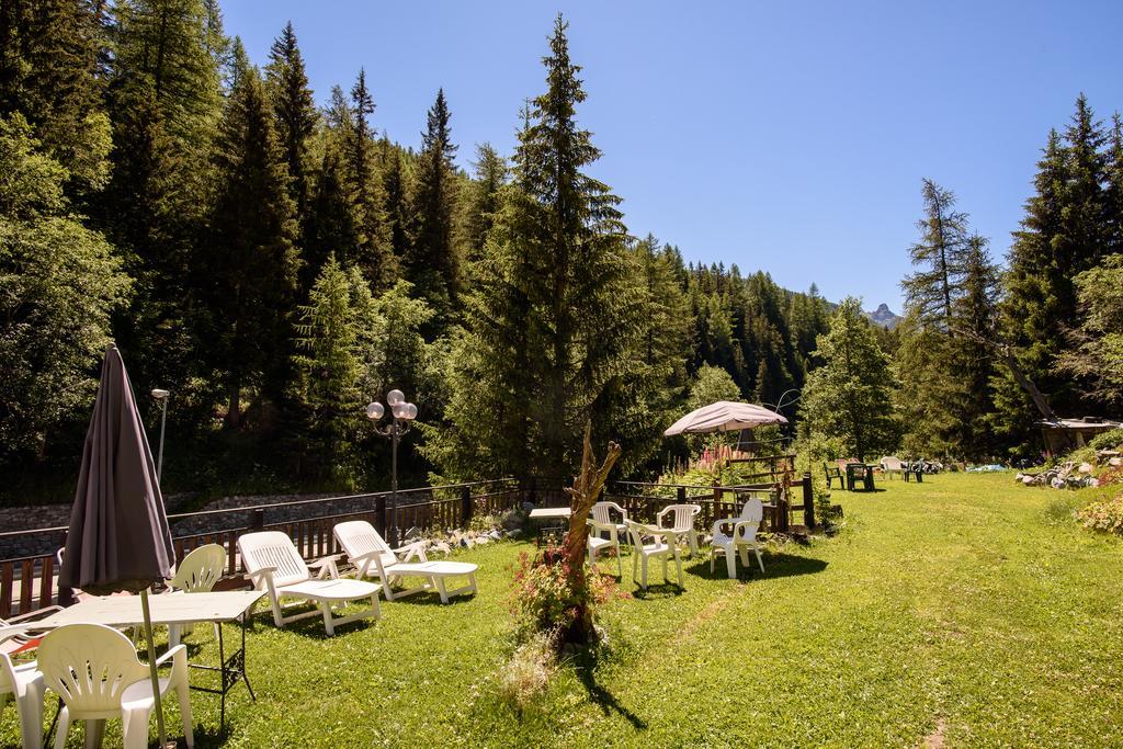 Hotel Genzianella Champoluc Exterior foto